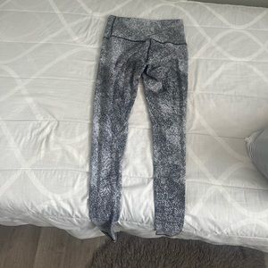 Lululemon Align leggings 27’